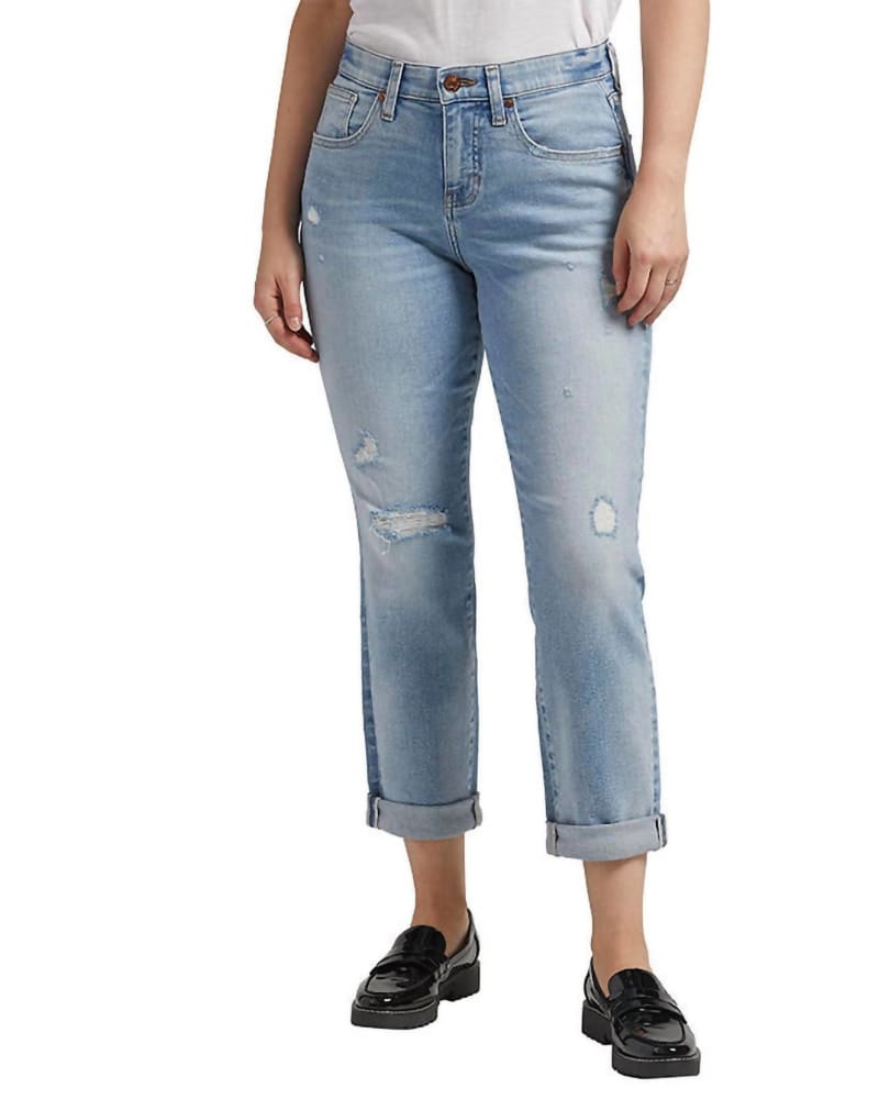 Front of a model wearing a size 14 Carter Mid Rise Girlfriend Jean In Calm Blue in Calm Blue by JAG. | dia_product_style_image_id:350526